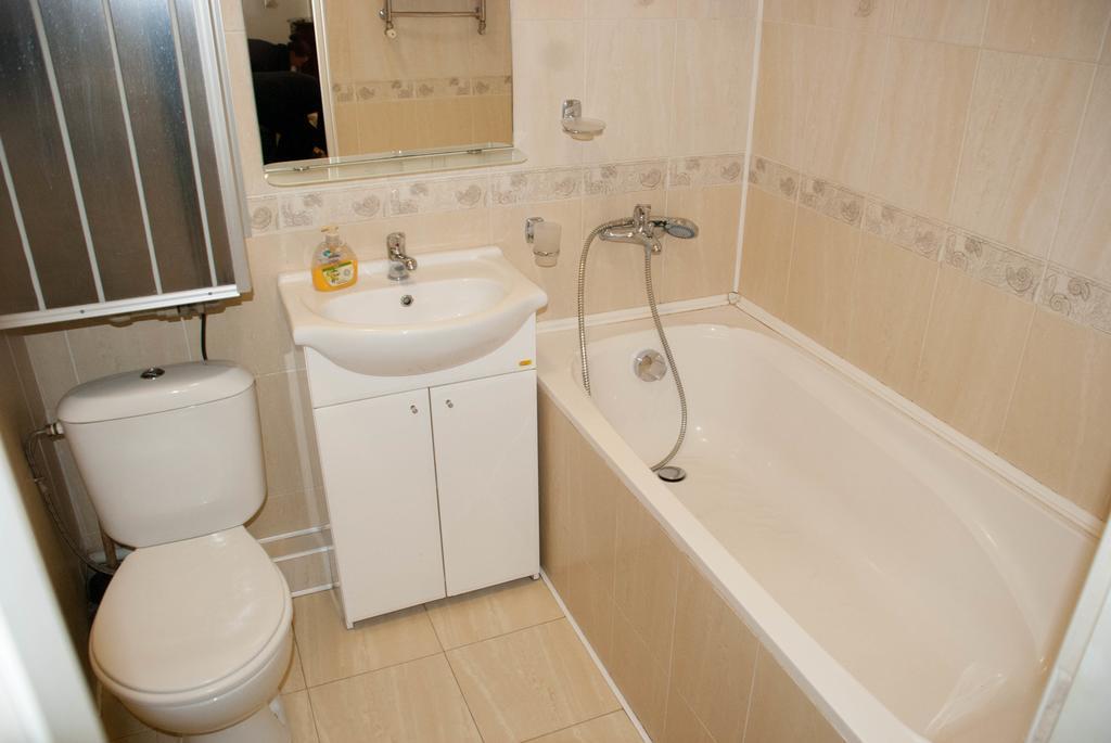 Apartment On Akademika Lazarenka 48A Lviv Eksteriør billede