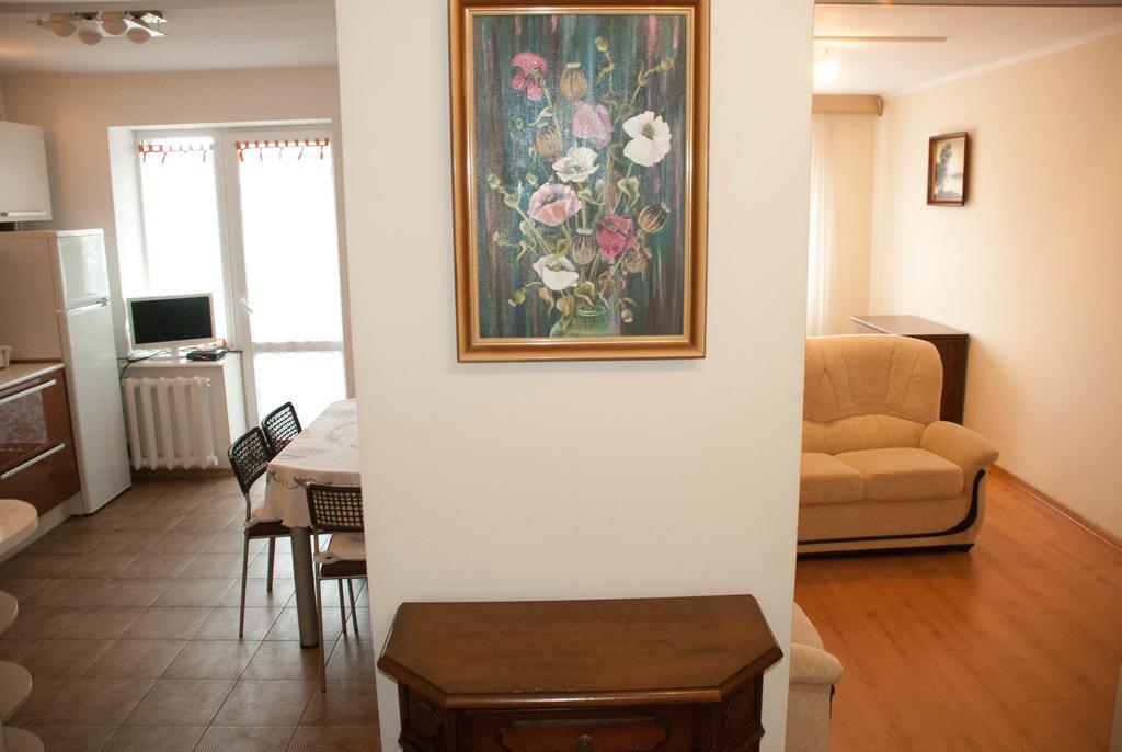 Apartment On Akademika Lazarenka 48A Lviv Eksteriør billede